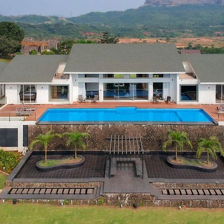 Stayvista'S Villa 107 At Canary Farms - Pure Veg With Huge Lawn, Pool And Home Theatre Lonavala Exterior foto