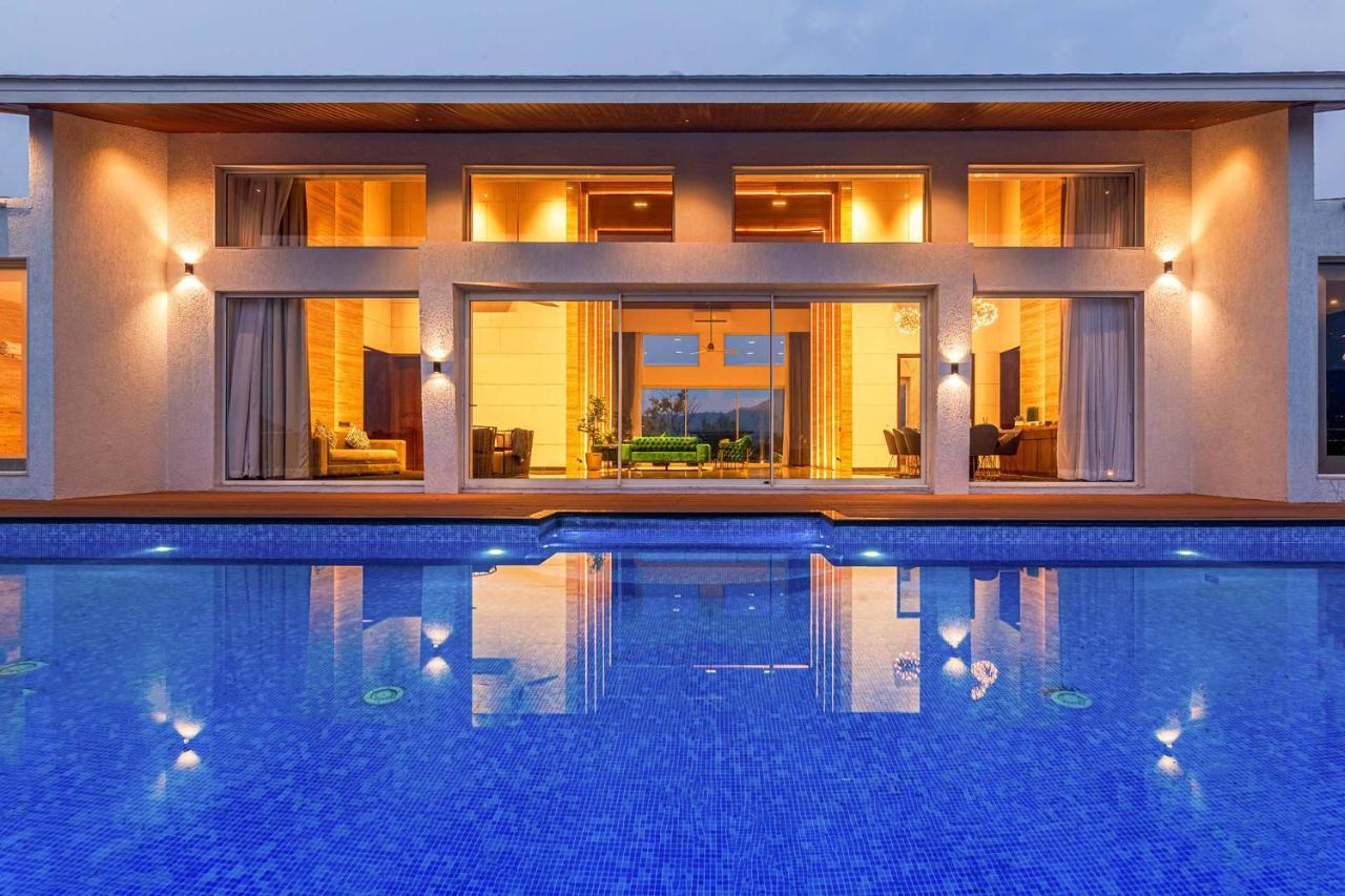 Stayvista'S Villa 107 At Canary Farms - Pure Veg With Huge Lawn, Pool And Home Theatre Lonavala Exterior foto